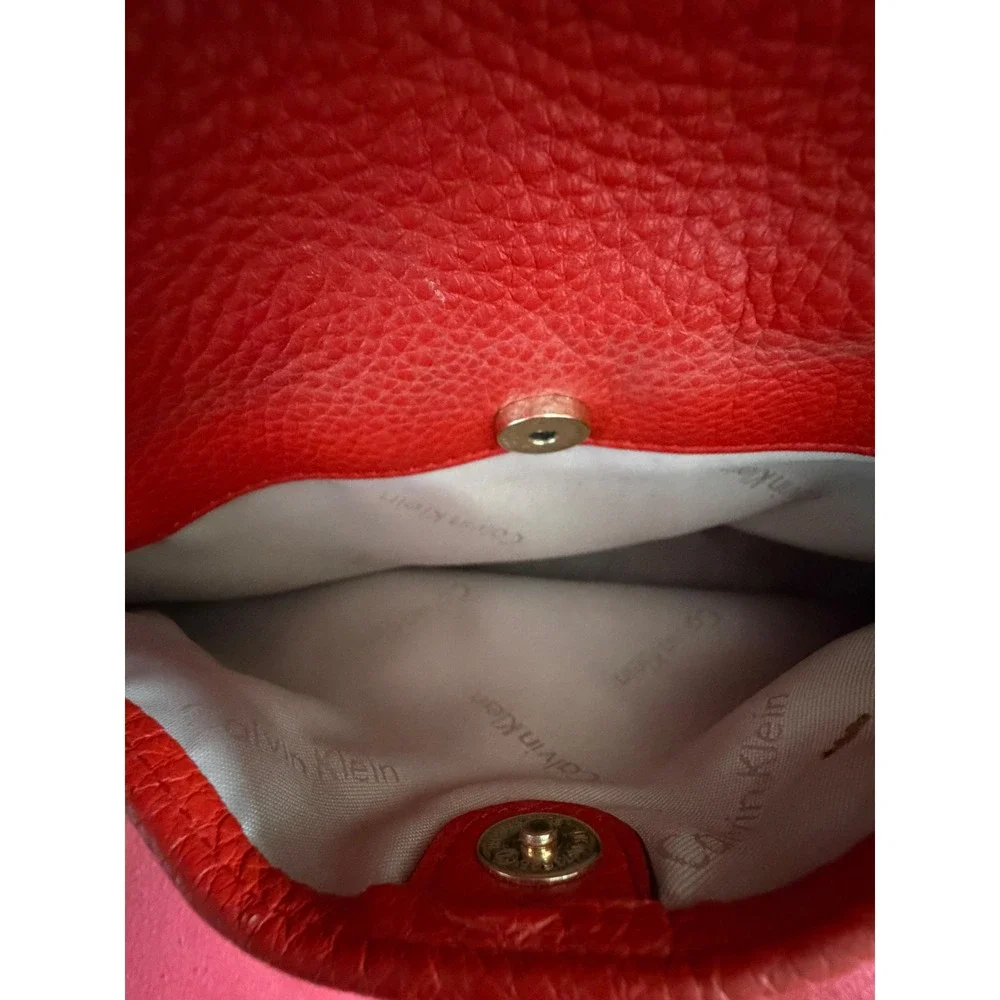 Calvin Klein‎ Crossbody Satchel Womens OS Coral Red Pebbled Leather Gold Tone
